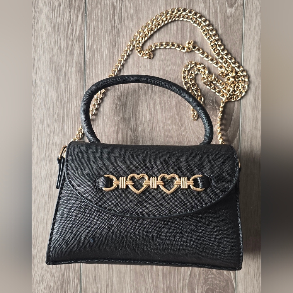 Blush Kiss Mini Black Crossbody Bag Gold Heart Chain Coquette Y2K Date Night